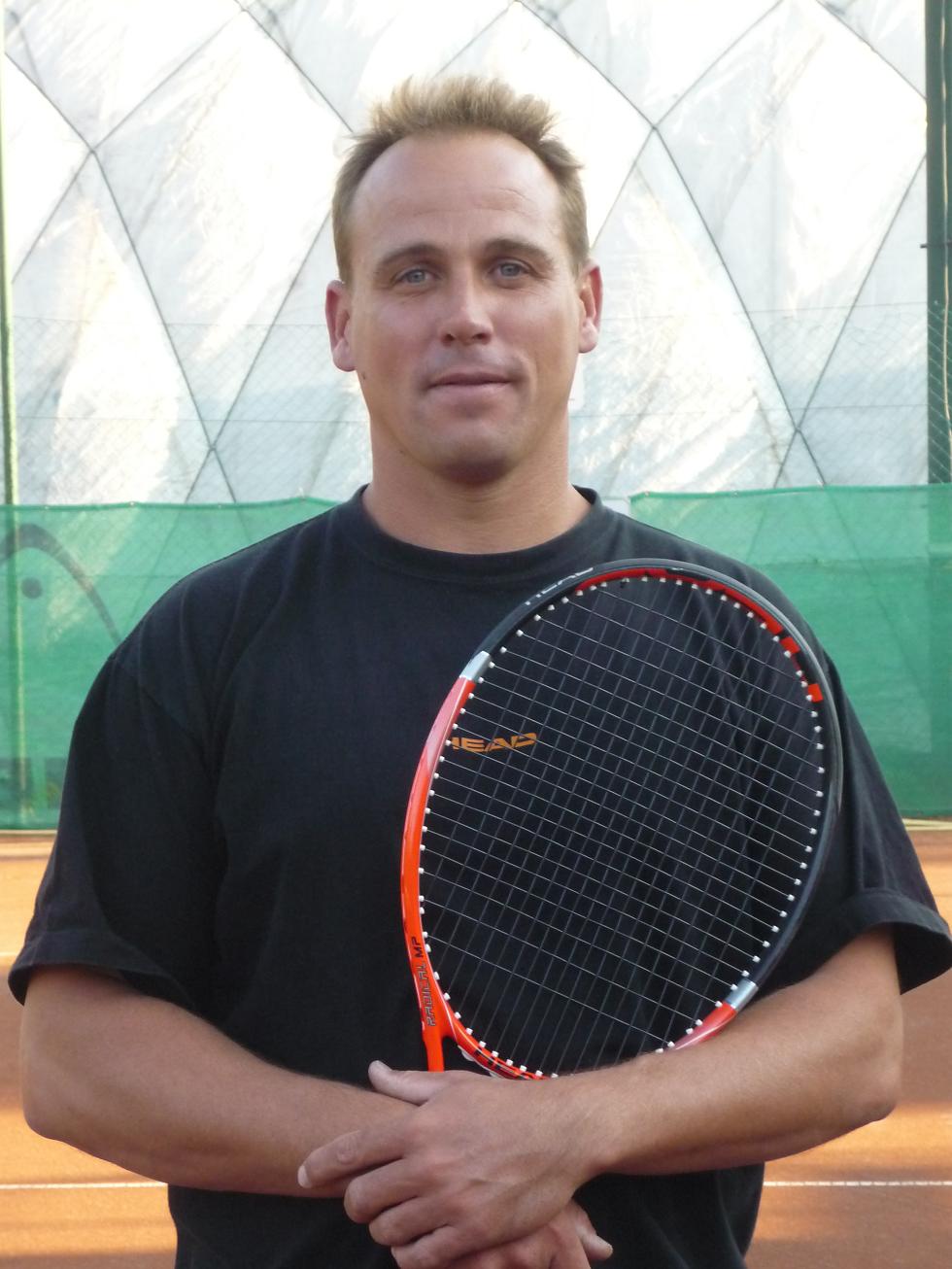 teniszedző